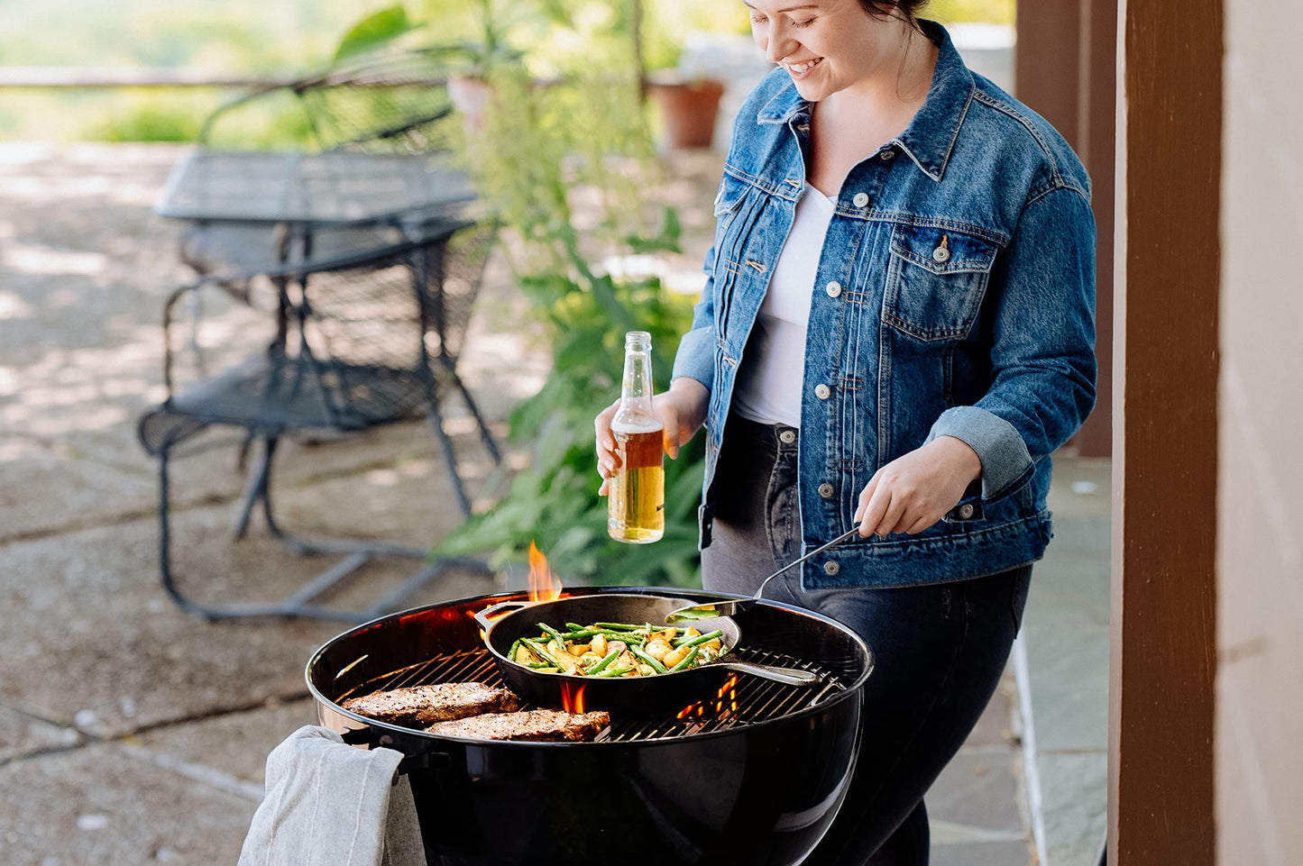 Lodge Cast Iron Pre-Seasoned Skillet